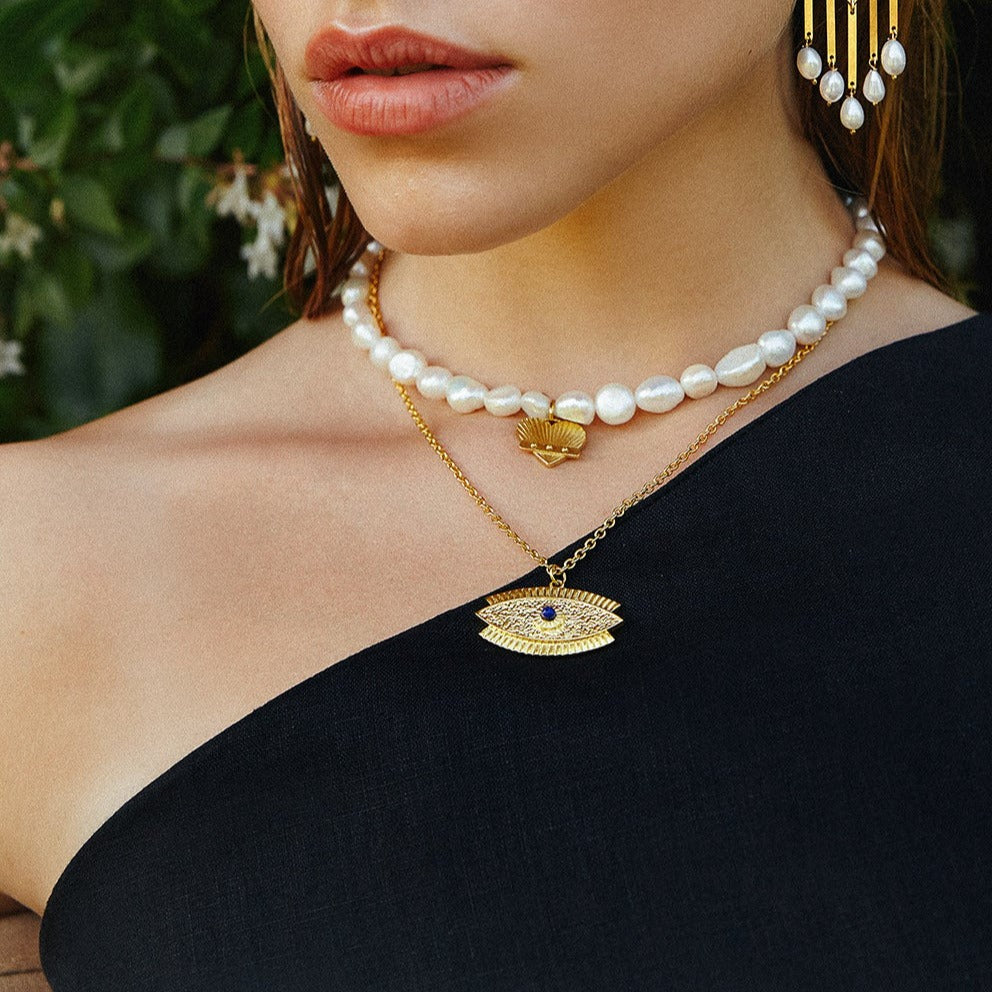 Chiara pearl necklace